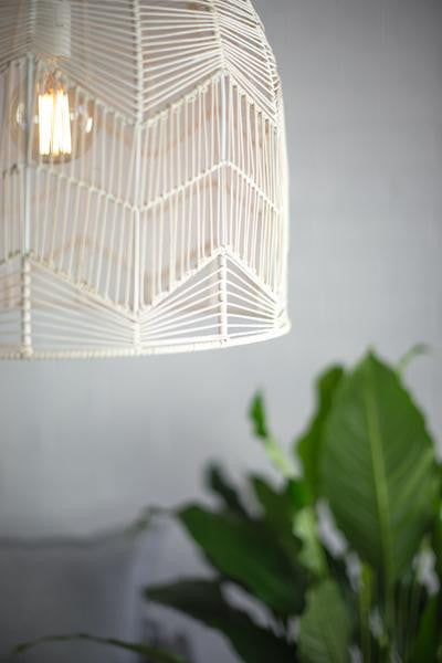 LACE RATTAN PENDANT - WHITE WASH