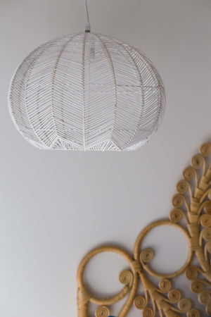 WHITE ROUND RATTAN PENDANT