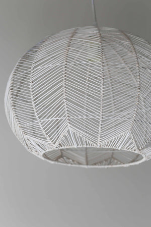 WHITE ROUND RATTAN PENDANT