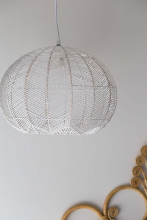 WHITE ROUND RATTAN PENDANT