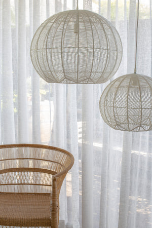 WHITE ROUND RATTAN PENDANT