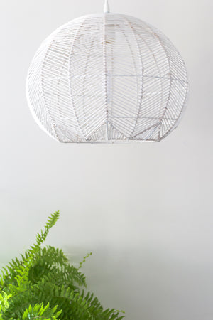 WHITE ROUND RATTAN PENDANT