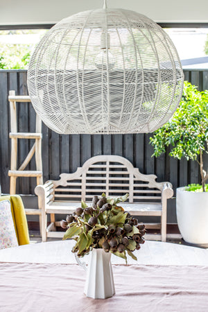 WHITE ROUND RATTAN PENDANT